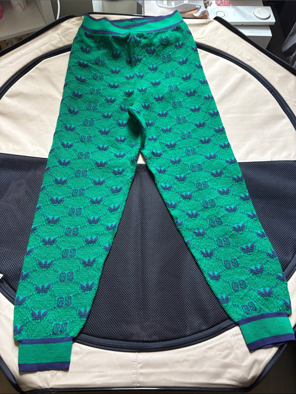 ADIDAS TREFOIL JAQUARD TRACK PANTS size XL